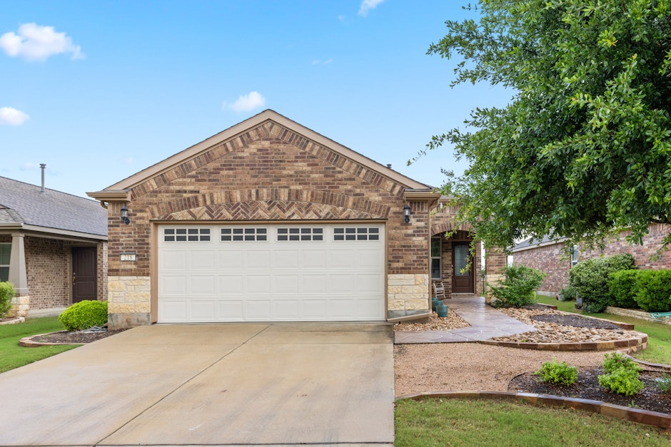 218 Hobby ST, TX 78633, Presented by Cameron Freeman, The